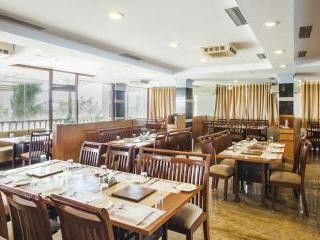 Bay Treasure Hotel 3*